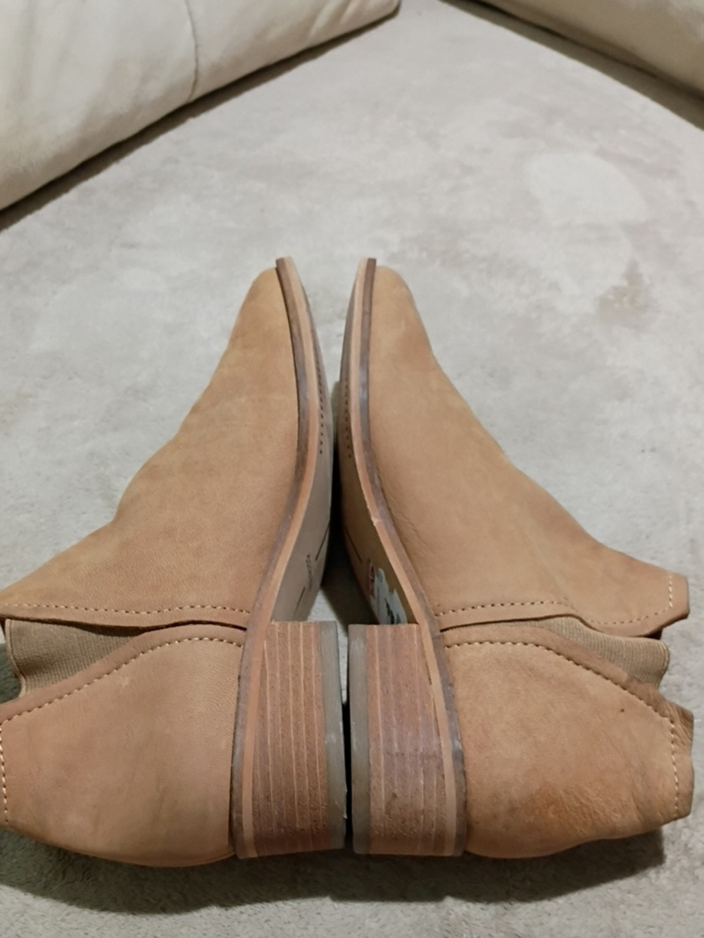 Dolce Vita Blush Taupe Suede Ankle Bootie - Picture 6 of 9